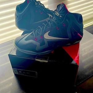 Nike LeBron 11 Miami Nights